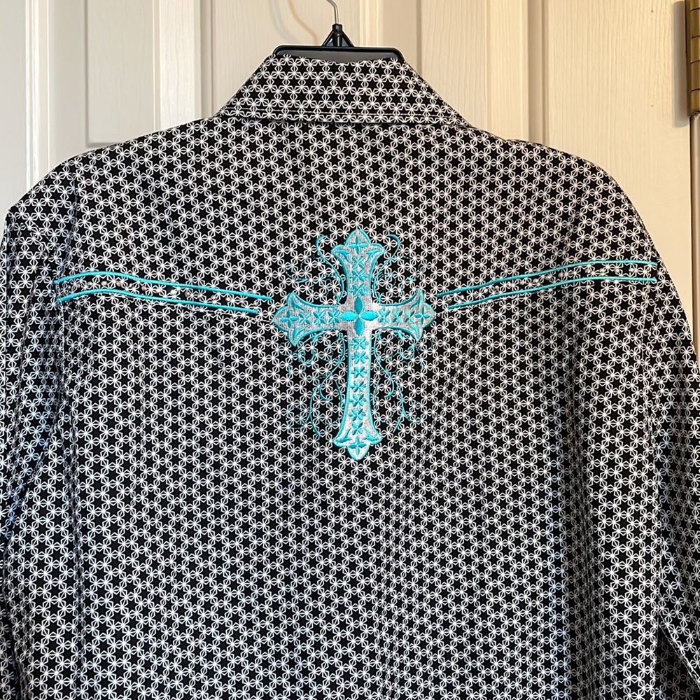 NWT Cowgirl Hardware Women's Black with White Long Sleeve Shirt - Picture 3 of 7
